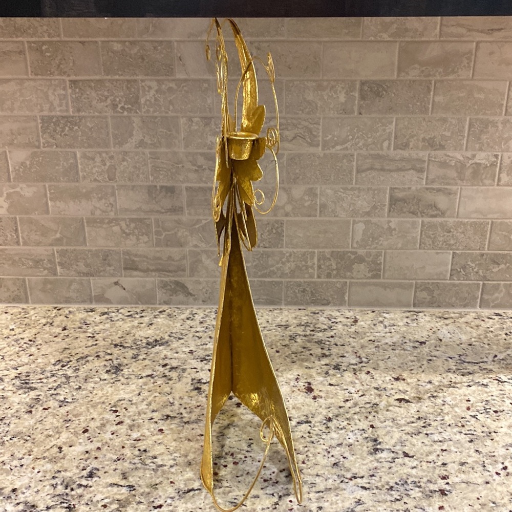 Golden Angel - Picture 5 of 9